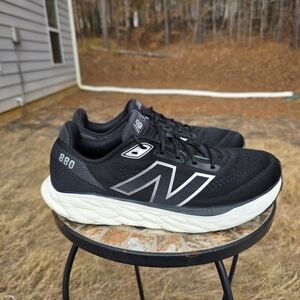 New Balance Fresh Foam X 880v14 W880K14 Black/Sea Salt Sneaker Men 12/Women 13.5